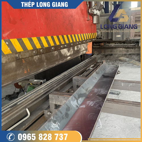 Gia Công Kim Loại Theo Yêu Cầu